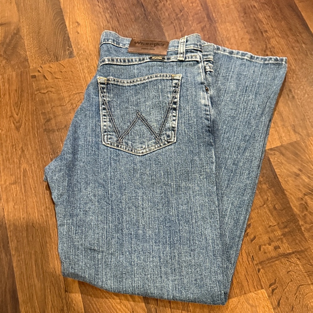 Wrangler Men's Classic Denim Jeans